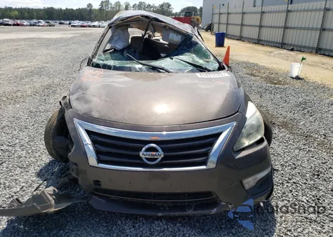 2014 Nissan Altima 2.5 z USA, uszkodzony, nr VIN 1N4AL3AP2EC278872